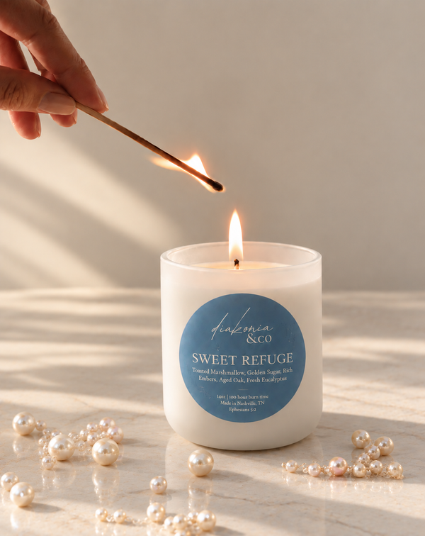 Sweet Refuge candle | toasted marshmallow, oak wood, patchouli