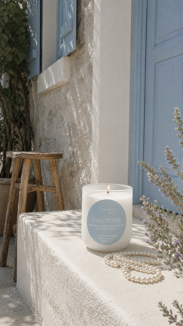 Sanctuary Candle |  rich vanilla and golden amber